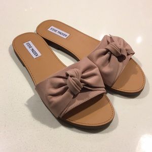 Steve Madden Women’s Knots Bow Sandals